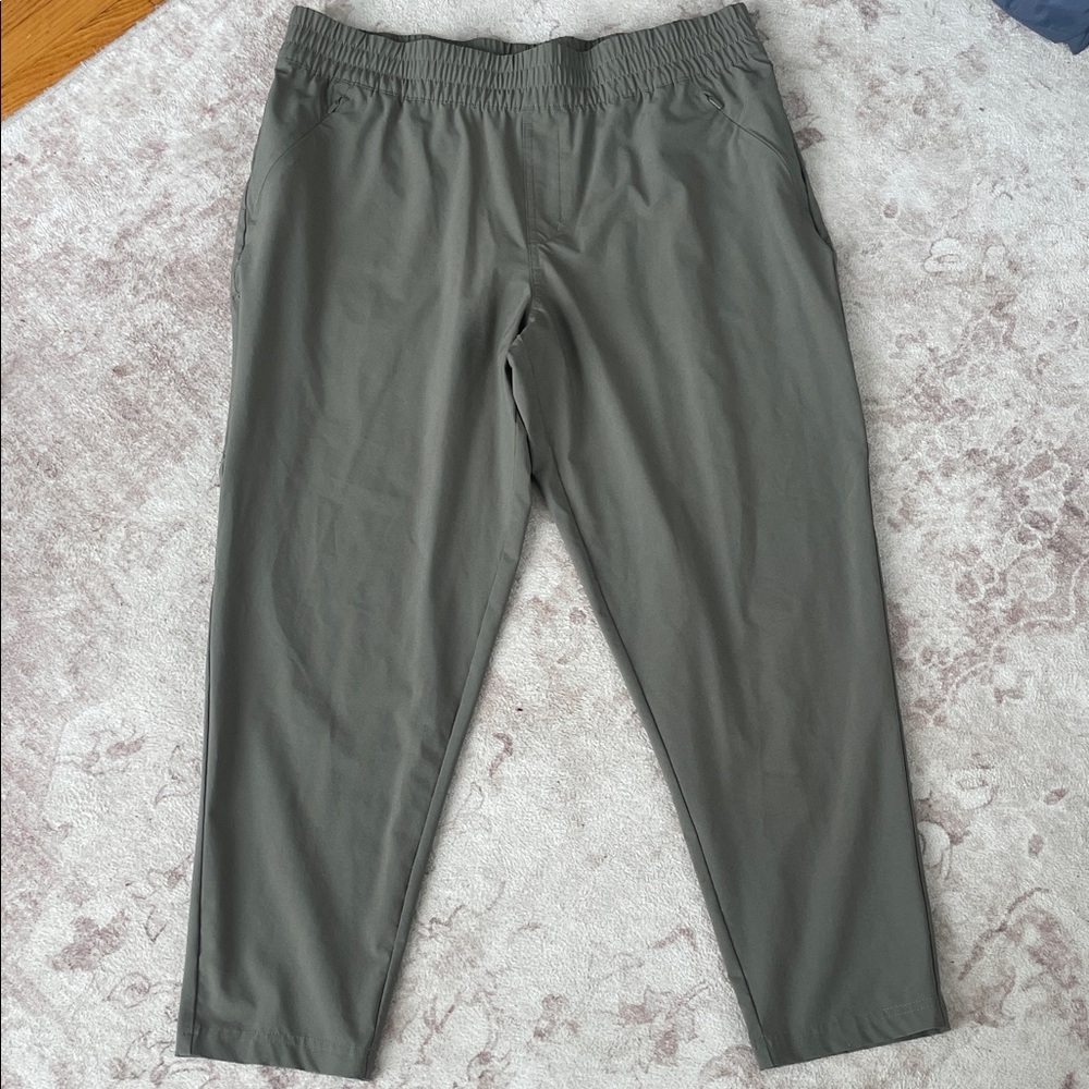 Columbia Men's Olive Joggers